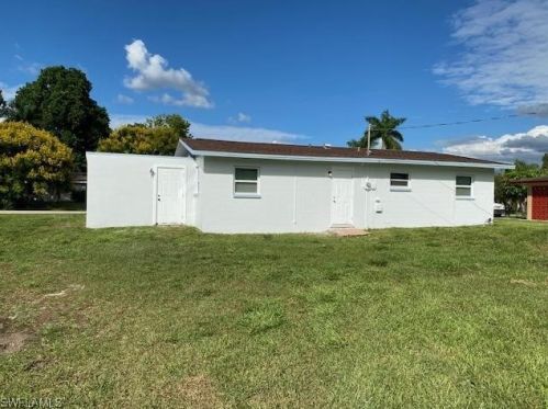 10 Jasmine Rd, Lehigh Acres FL  33936-6222 exterior