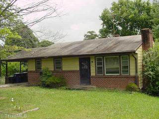 5323 Pineview Dr, Winston Salem, NC 27105-1835