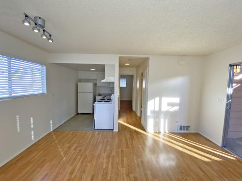 1522 Meade Ave, San Diego CA 92116-4626 exterior