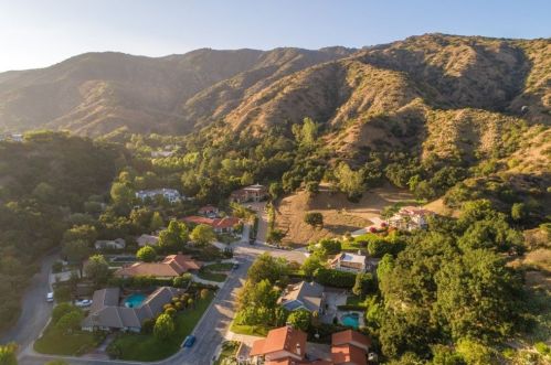 1022 Oak Canyon Ln, Glendora CA  91741-2256 exterior