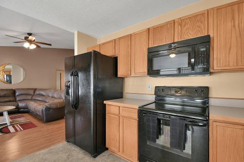 410 Green Apple Pl, Pataskala OH  43062-7453 exterior