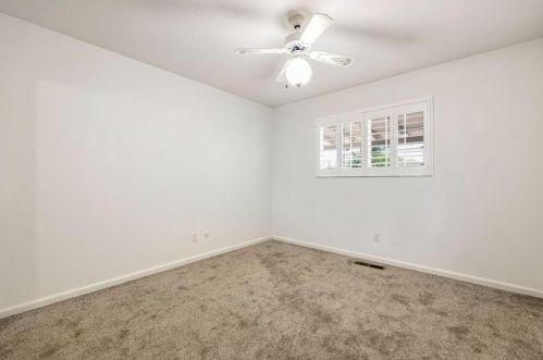 504 Greenwich Ln, Modesto CA  95350-1506 exterior