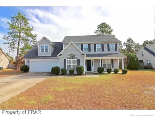 71 Breezewood Dr, Lillington, NC 27546-6336