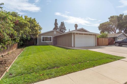 244 San Antonio Dr, Greenfield CA  93927-5421 exterior