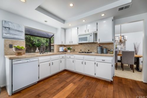 34 Christamon, Irvine CA 92620-1829 exterior