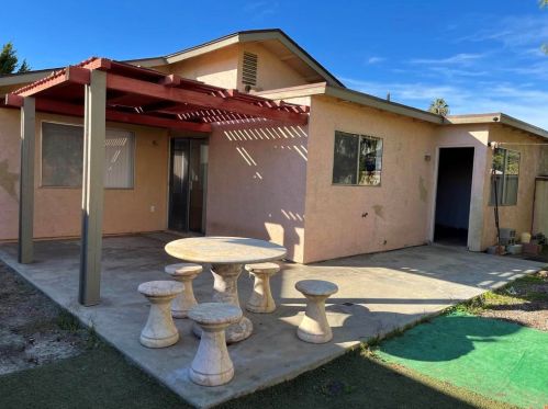 4761 Westridge Dr, Oceanside CA  92056-3003 exterior