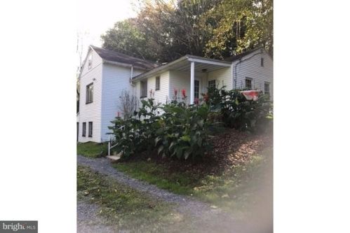 1049 Shurr Rd, Dauberville, PA 19533-9374