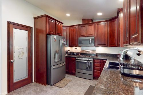 10819 Walker Dr, Grass Valley CA  95945-6912 exterior