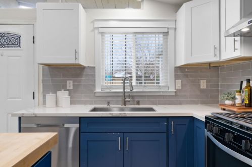 3832 El Oro St, North Highlands CA  95660-4815 exterior