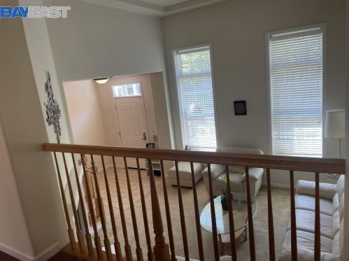 3725 Whitworth Dr, Pleasanton CA  94568-1377 exterior