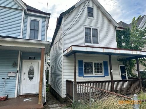 1334 Pritchard St, Pittsburgh, PA 15204-2137