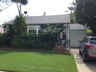 2721 Burkshire Ave, Los Angeles, CA 90064-3513