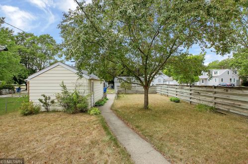 109 19 1/2 Ave, Saint Cloud MN  56303-4425 exterior