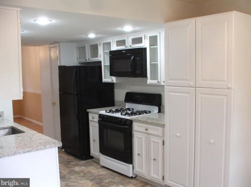 6306 Draco St, Springfield, VA 22015-3538