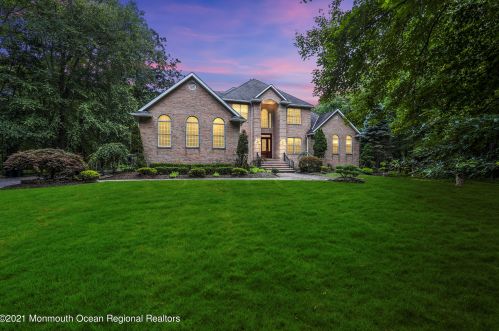 517 Tennent Rd, Morganville, NJ 07751-1625