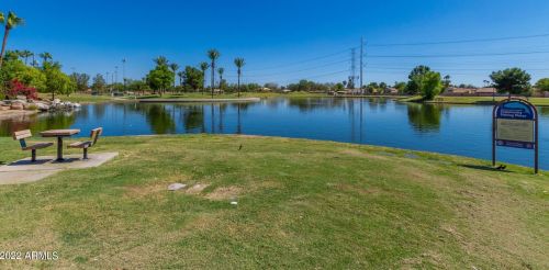 652 Sandstone St, Gilbert AZ 85295-7151 exterior