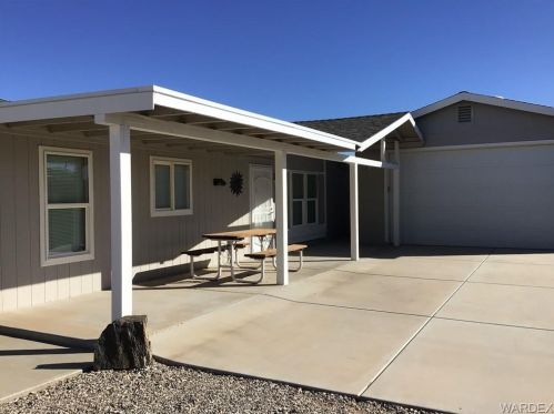 8294 Evergreen Dr, Mohave Valley, AZ 86440-9298
