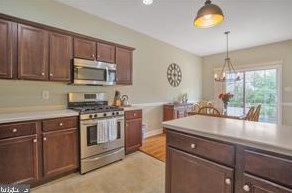 63 Glacier Dr, Berlin Boro NJ  08009-9377 exterior