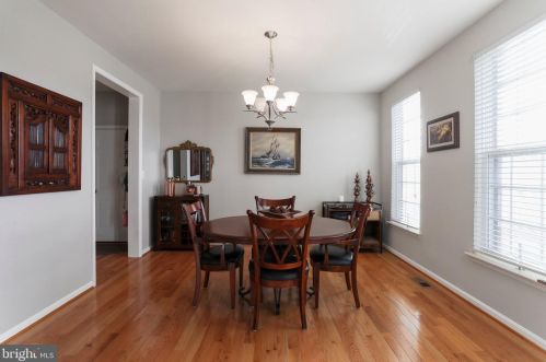 95 Butler St, Charles Town WV  25414-5566 exterior