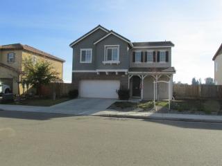 6853 Princeton Ave, Fresno, CA 93727-1442