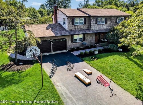 90 Spruce St, East Freehold, NJ 07728-2915