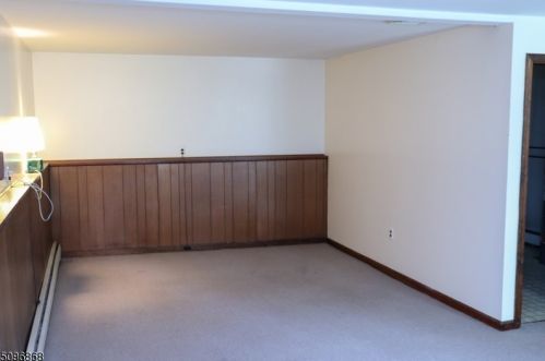 80 Schofield Rd, West Milford Lakes NJ  07480-4562 exterior