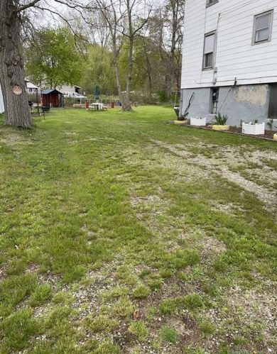 52 Linnell St, Moosup CT 06354-1214 exterior