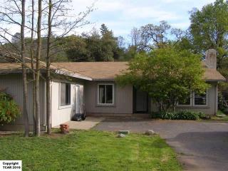 11185 Racetrack Rd, Sonora, CA 95370-9441