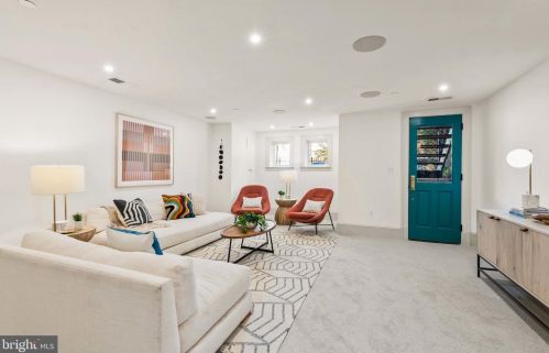 236 11th St, Washington DC  20002-6218 exterior