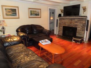 113 Wentworth Rd, Rye NH  03870-6111 exterior