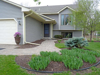 1669 Boardwalk, Saint Paul, MN 55122-1235