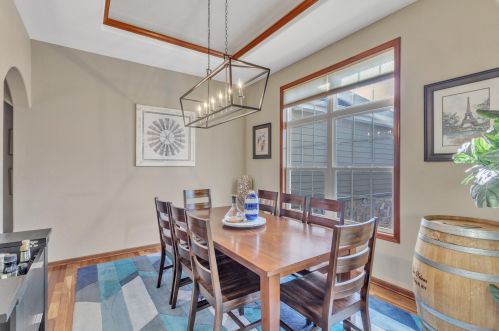 11380 Concord Creek Dr, Thiensville WI  53092-4374 exterior