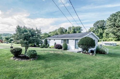 41 Blair Rd, Eighty Four, PA 15330-2601
