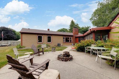 405 21st Ave, South Saint Paul MN  55075-1705 exterior