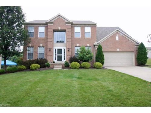 2406 Harvester Dr, Cuyahoga Falls, OH 44224-7043