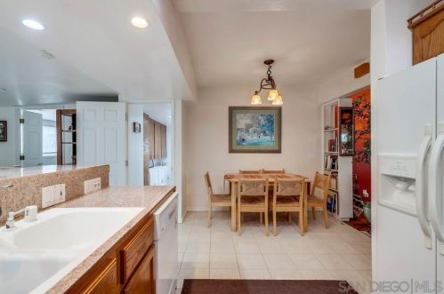 124 Southern Rd, El Cajon CA  92020-2741 exterior