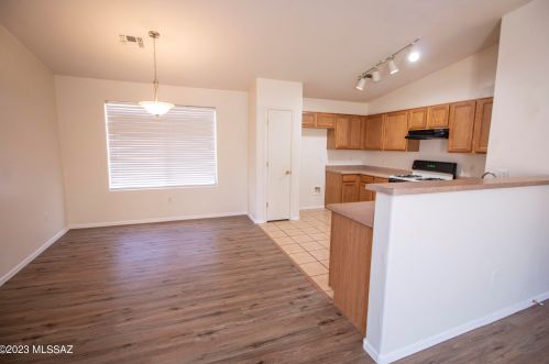 6766 Haven Brook Way, Tucson, AZ 85757-6944