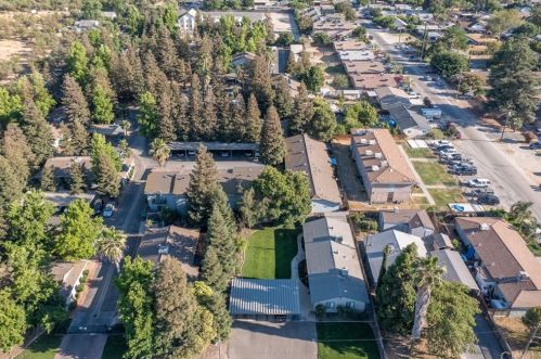 6815 Myrtle Ave, Winton, CA 95388-9265