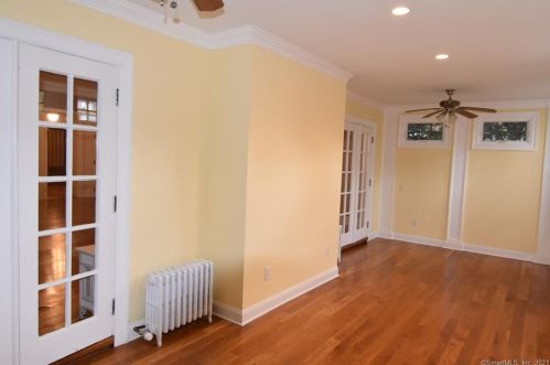 690 Clinton Ave, Bridgeport CT 06605-1702 exterior