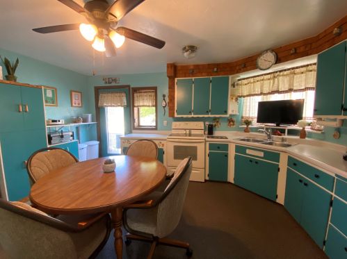 2620 10th St, Two Rivers, WI 54241-3608