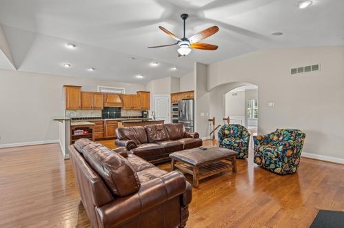 60 Arcadia Ave, Covington KY  41017-2129 exterior