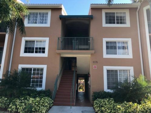 1235 Wildwood Lakes Blvd, Naples, FL 34104-7477