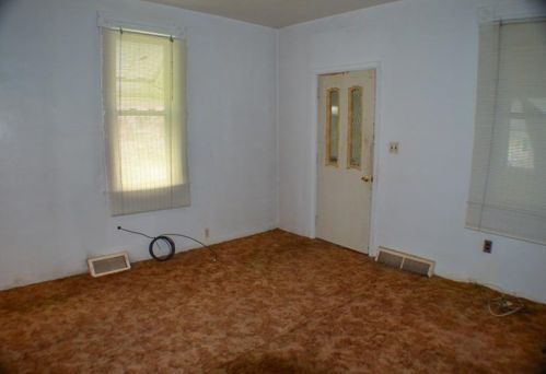 212 Indiana Ave, Avonmore, PA 15618-9756