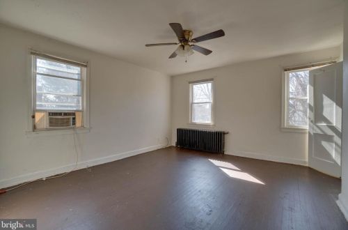 4620 Brk St, Washington DC 20019-4654 exterior