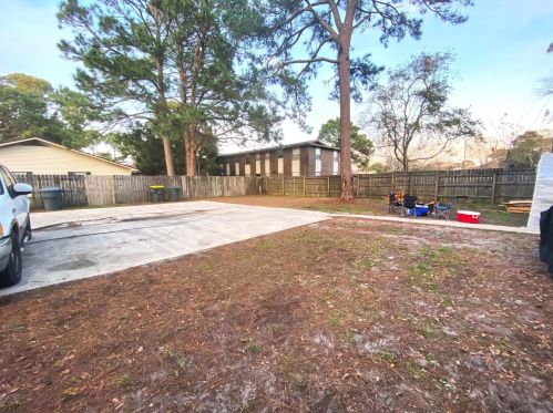 29 Cape Dr, Fort Walton Beach, FL 32548-7649