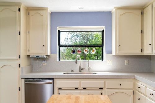 1325 Desmond Ln, Newcastle CA  95658-9683 exterior