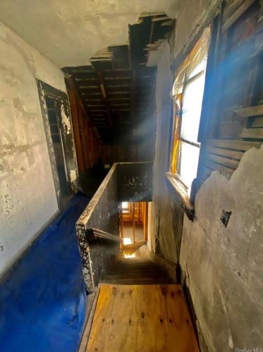 282 Liberty St, Newburgh NY  12550-4623 exterior
