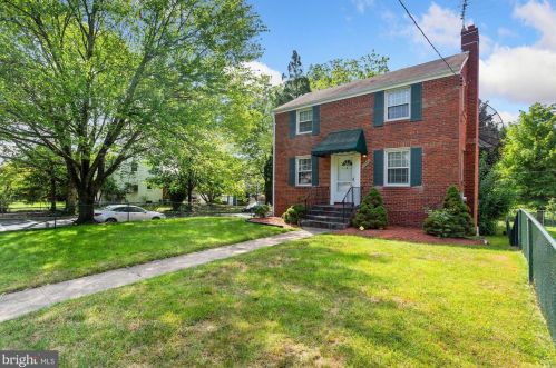 1633 Buchanan St, Washington, DC 20017-3122