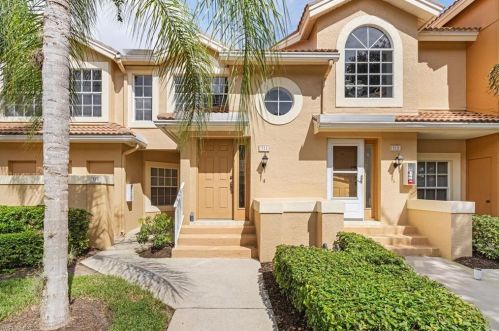 13020 Amberley Ct, Bonita Springs, FL 34135-3468