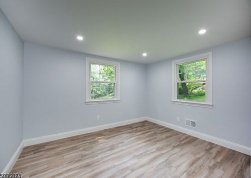 13 Orchard St, Califon NJ  07830-4134 exterior